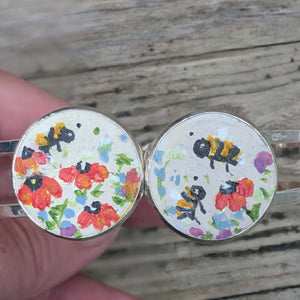 NEW Bee Bangle (cream)