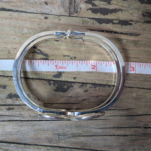 NEW Bee Bangle (green)